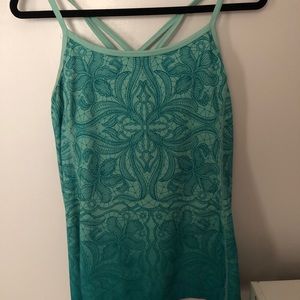 Athleta Work Out Tank with Bra Insert